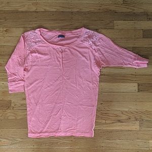 Pink three quarter sleeve shirt